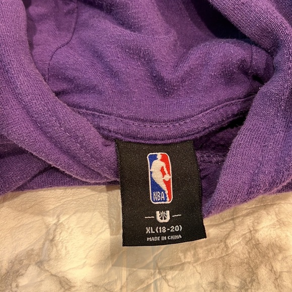 Los Angeles LA Lakers Hoodie - Picture 3 of 4